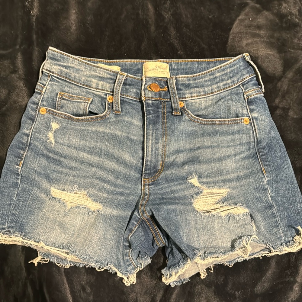 Universal Thread, Size 0/25, High rise shorts